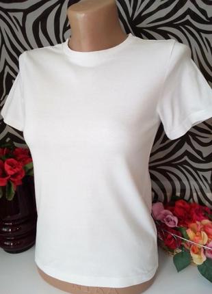 Футболка женская, нюанс.