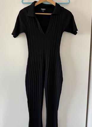 Красивый комбинезон в рубчик