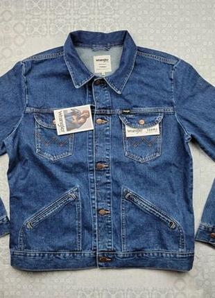 Куртка джинсова чоловіча wrangler.