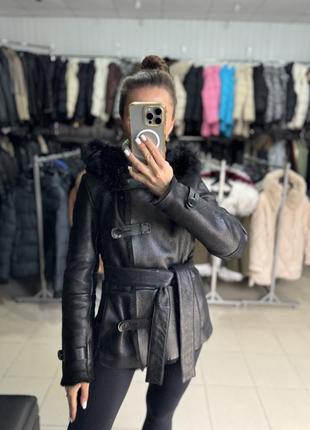 Натуральна дублянка з капюшоном