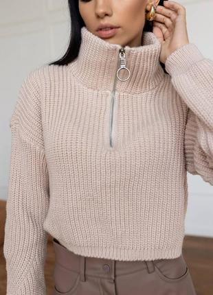 Укорочений светр.
alois