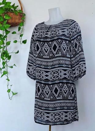 Красивое стильное шифоновое платье геометрический принт h&m этикетка