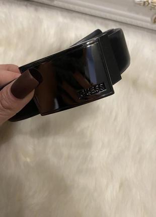 Двухсторонний кожаный ремень от guess