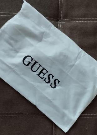 Guess пильник для взуття для одягу