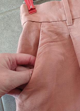 Стильные шорты с льном