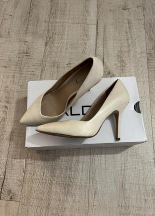 Туфли на каблуке лодочка aldo