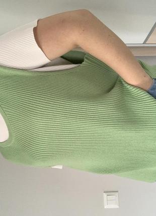 Жилет з необробленим краєм