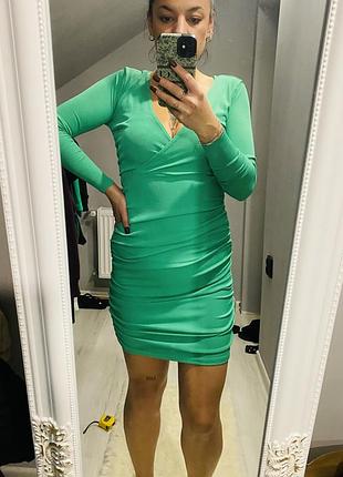 Плаття в рубчик