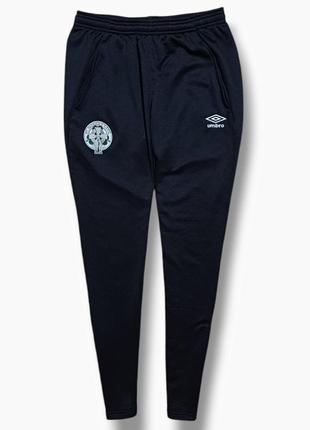 Спортивні штани umbro football