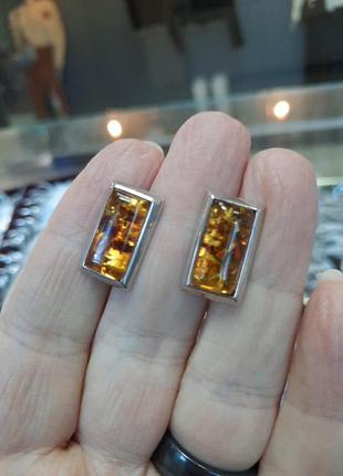 Серьги с янтарем