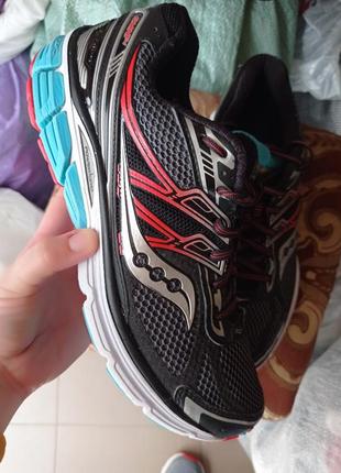 Оригінальні кросівки saucony