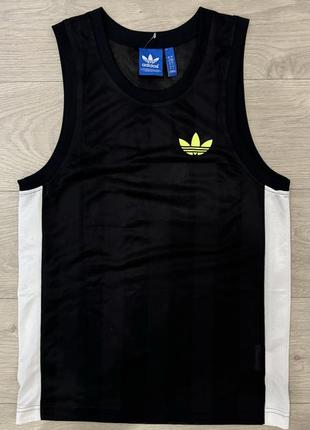 Спортивна майка adidas для тренувань, топ , майка боксерка