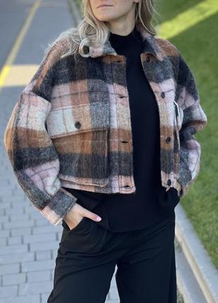 Утеплена оверсайз рубашка zara