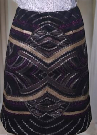 Юбка расшитая пайетками.