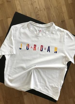 Укорочена футболка jordan
