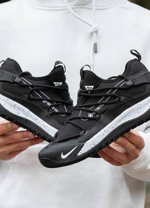 Кросівки в стилі nike acg