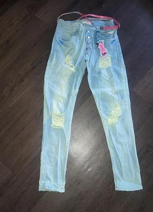 Розпродаж стильні жіночі джинси з поясом