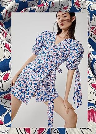 Zara платье (она одета 2 раза) новое