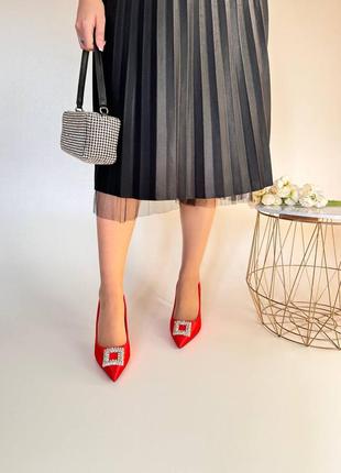 Туфлі лодочки на шпильці нарядні з брошкою жіночі