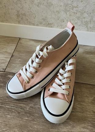 Фирменные легкие кеды primark.2 фото