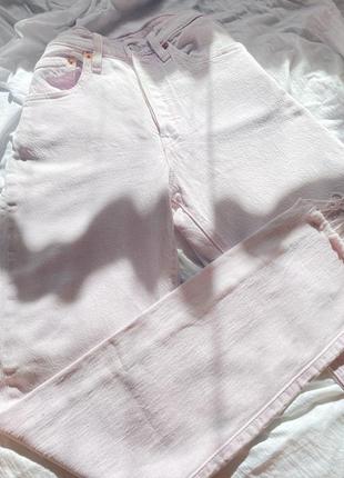 Женские джинсы levi’s розовые с высокой посадкой с необработанными краем освещенные 501 skinny l2 фото