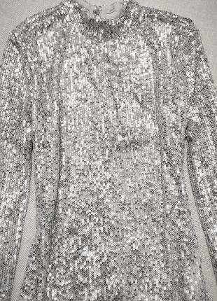 Вечернее платье в пайетки