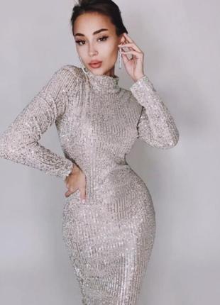 Вечернее платье в пайетки