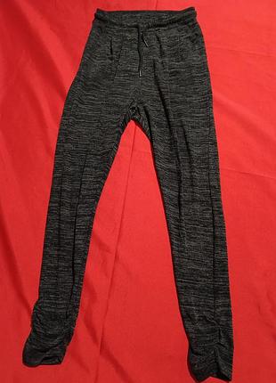 Женские спортивные легкие брюки. cropp. xs