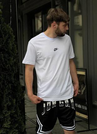 Футболка nike swoosh