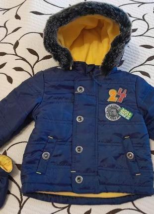 Куртка еврозима с варежками на мальчика 6-9 месяцев, фирмы marks&spencer