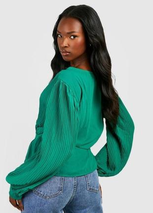 Брендовая  блуза топ плиссе на пуговицах boohoo италия этикетка