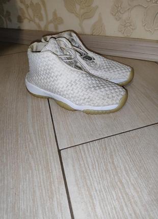 Jordan future phantom