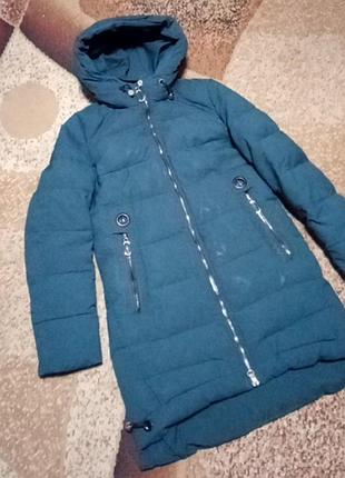 Женская зимняя длинная куртка