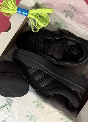 Кроссовки adidas новые
