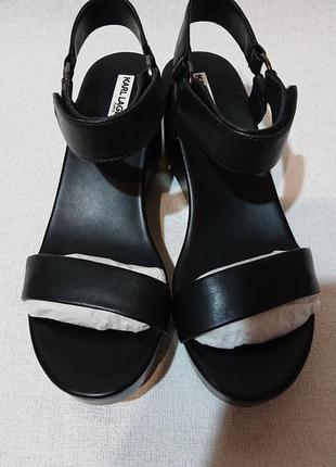 Женские кожаные босоножки karl lagerfeld 40 41 кожа сандалии танкетка