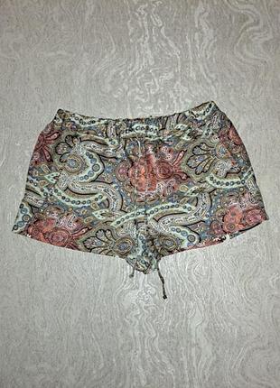 Стильные шорты