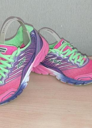 Кроссовки фирмы fila 29 размера