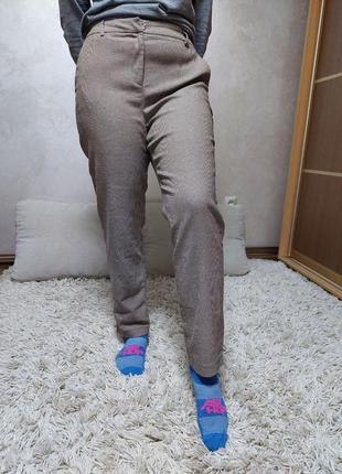 Коричневые брюки