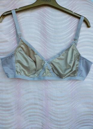 🌺люкс бренд 🌺 невероятно шикарный комфортный базовый бежевый бюстгальтер без косточек