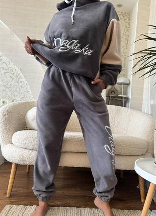 Костюм двійка флісовий  з вишивкою худі з капюшоном і джогери чорний хакі беж графіт 42-44 і 46-48