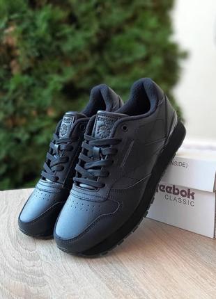 Зимние женские кроссовки reebok classic winter black реброк черного цвета
