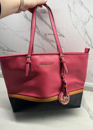 Яскрава сумка michael kors
