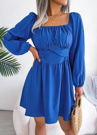 Женское голубое мини платье со свободными рукавами