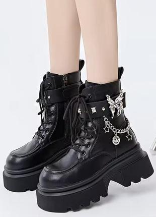 Сапоги ботинки трендовые на платформе массивные y2k dollskill