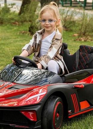 Детский электромобиль двухместный на аккумуляторе bambi m 5053 с пультом р/у для детей 3-8 лет красный