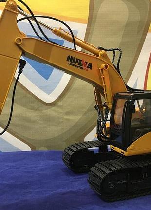 Радиоуправляемый экскаватор с гидромолотом huina toys 1560 1:14. детский екскаватор на р.у + подарок