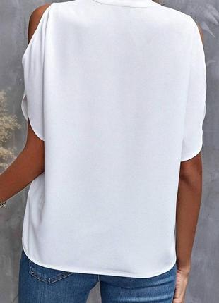 Блузка с открытыми плечами, блуза