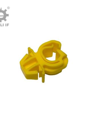 Фиксатор стойки капота cascada opel 13363316 13313795