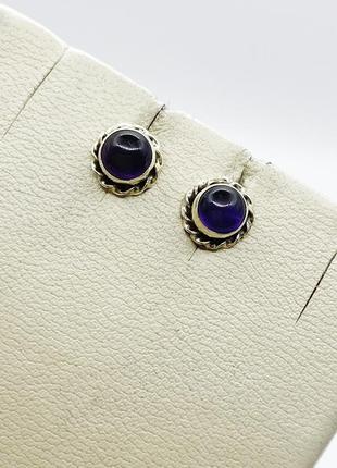 Сережки-гвоздики серебряные с аметистом 0,97 г