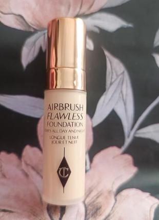 Charlotte tilbury airbrush flawless foundation тональна основа міні2 фото